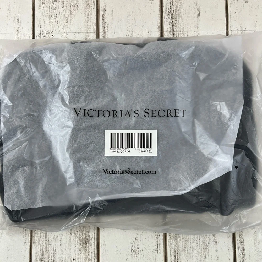 Victoria’s Secret Weekender Travel Canvas Tote Bag - Picture 8 of 8